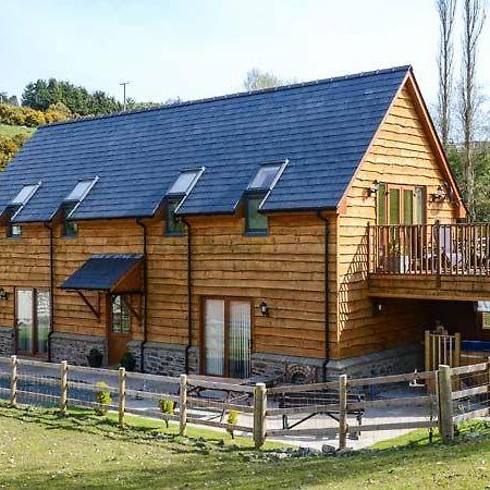 Вилла Brynhir Farm Лландриндод-Уэлс Экстерьер фото